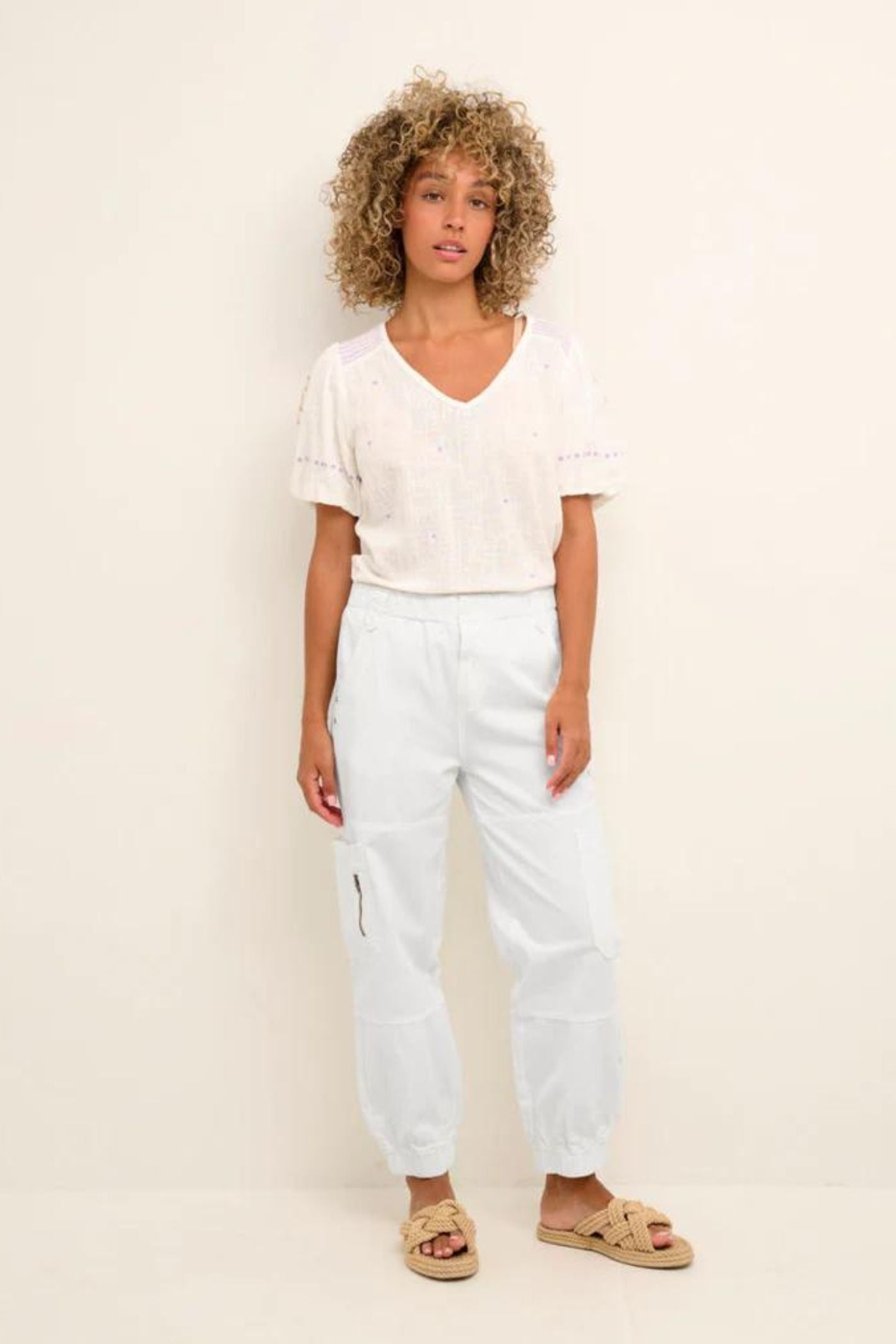 Leem BELTED - Cargo trousers - off white/off-white - Zalando.de