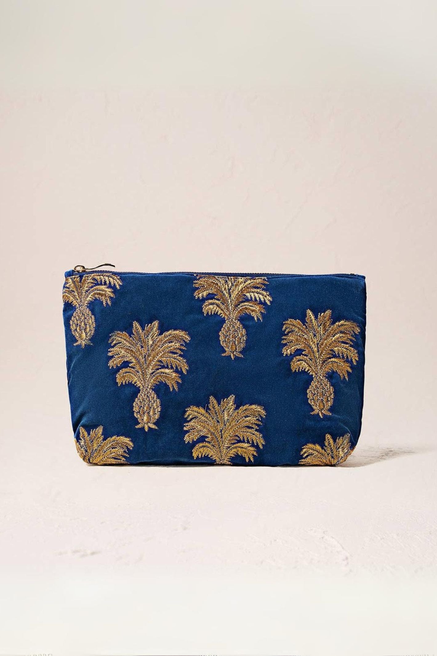 Elizabeth scarlett best sale velvet pouch