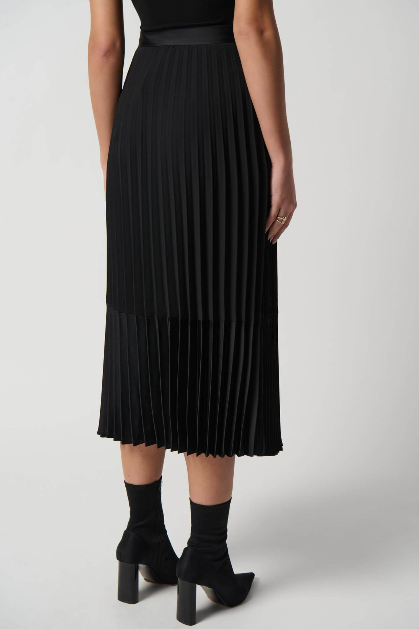 Long pleated a outlet line skirt