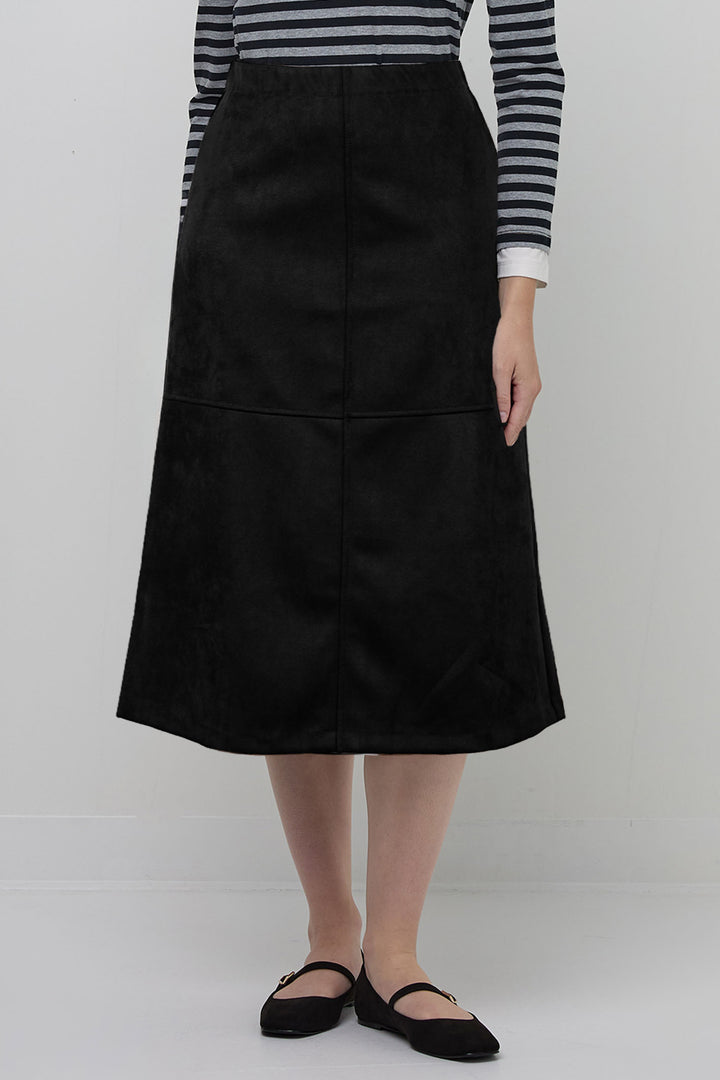 Uchuu CF24-210 Black Faux Suede Midi Skirt - Experience Boutique