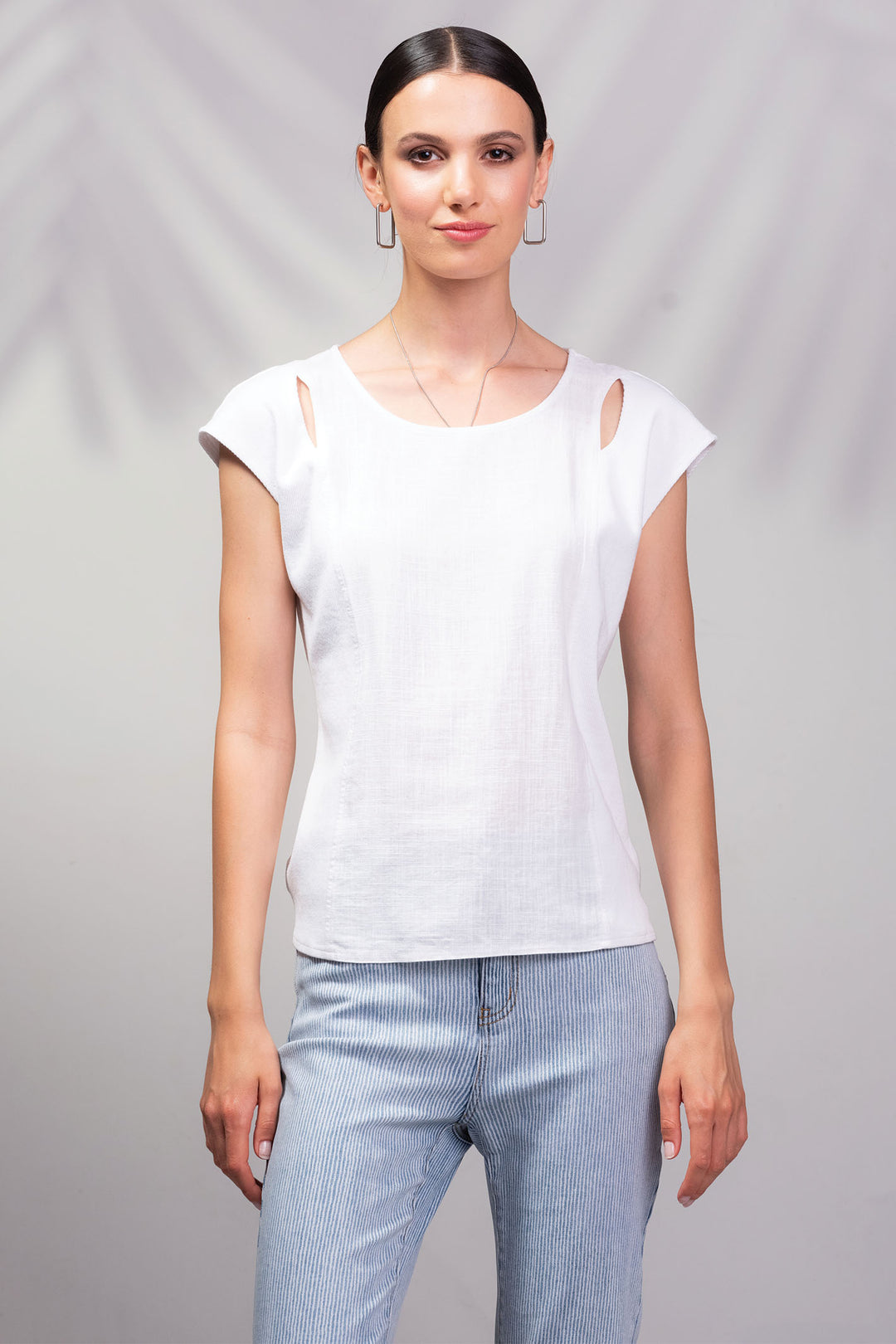 Alison Sheri Cutout Top White Linen Blend A45012 - Experience Boutique