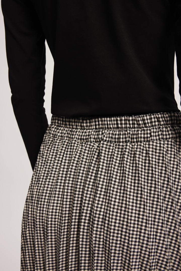 Leo & Ugo EHJ010 Black White Check Pleated Midi Skirt - Experience Boutique