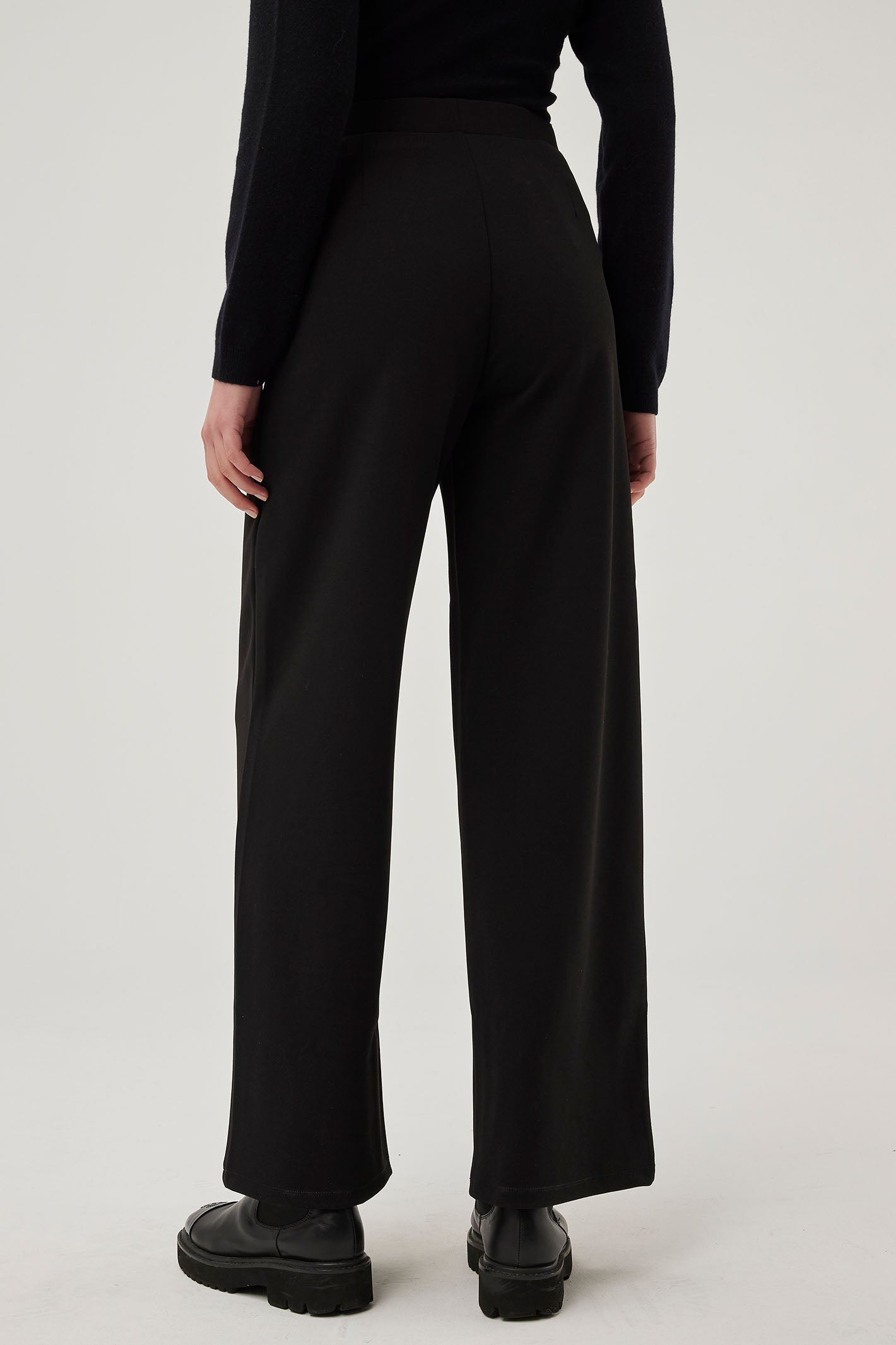 Leo Ugo JWP904 Black Gold Button Slim Leg Trousers