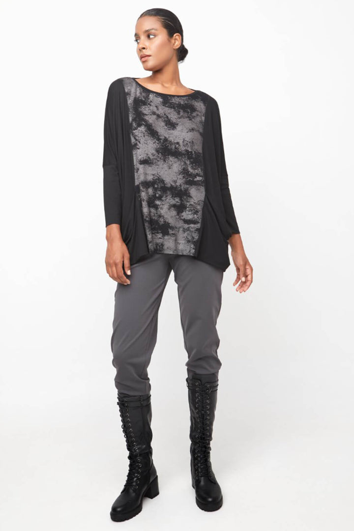 Ozai N Ku 744 115 Black & Pewter Metallic Print Top - Experience Boutique