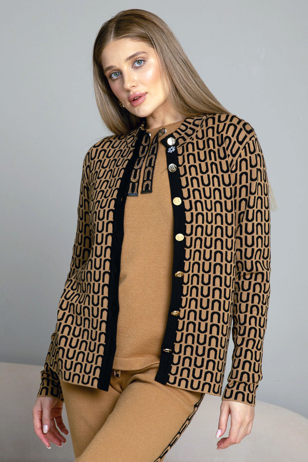 Passioni 16013 Camel & Black Print Knitted Cardigan - Experience Boutique