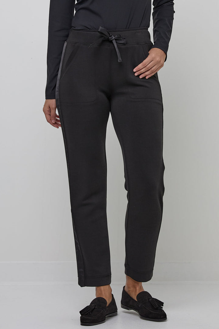 Uchuu CF24-710 Black Slim Leg Trousers - Experience Boutique