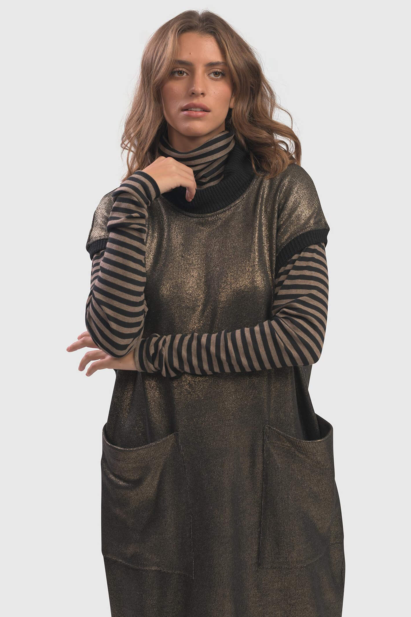 Alembika UD770G Gold Knit Oversized Dress – Experience